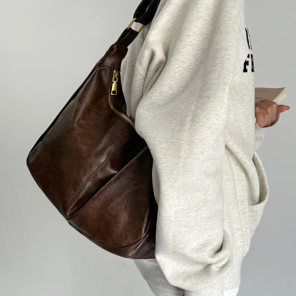 Ava Everyday Shoulder Bag | Stylish and Versatile 4