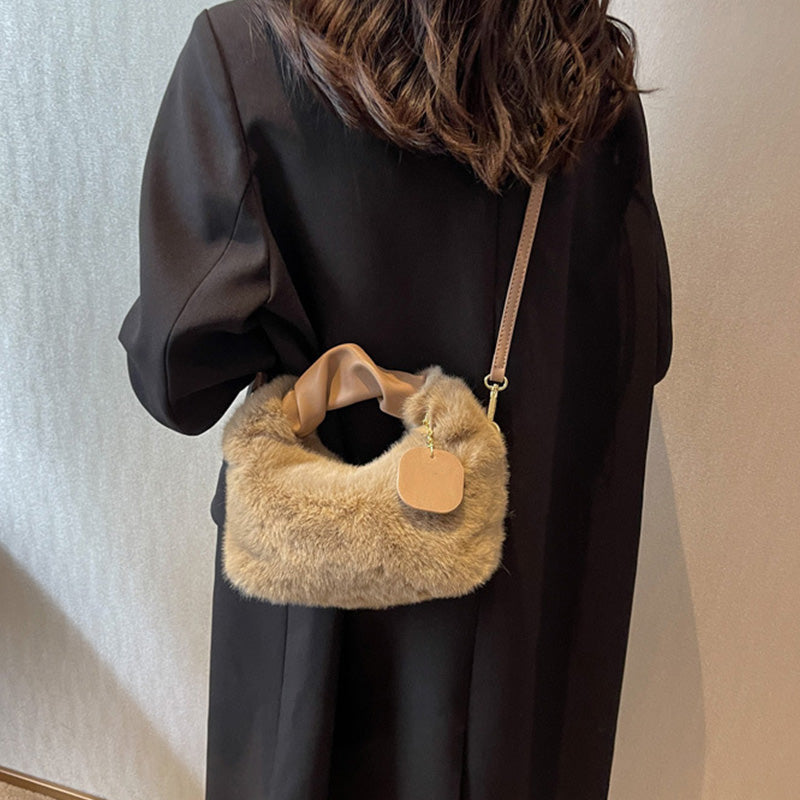 Faux Fur Chic Bag | Multifunctional, Skin-Friendly 4