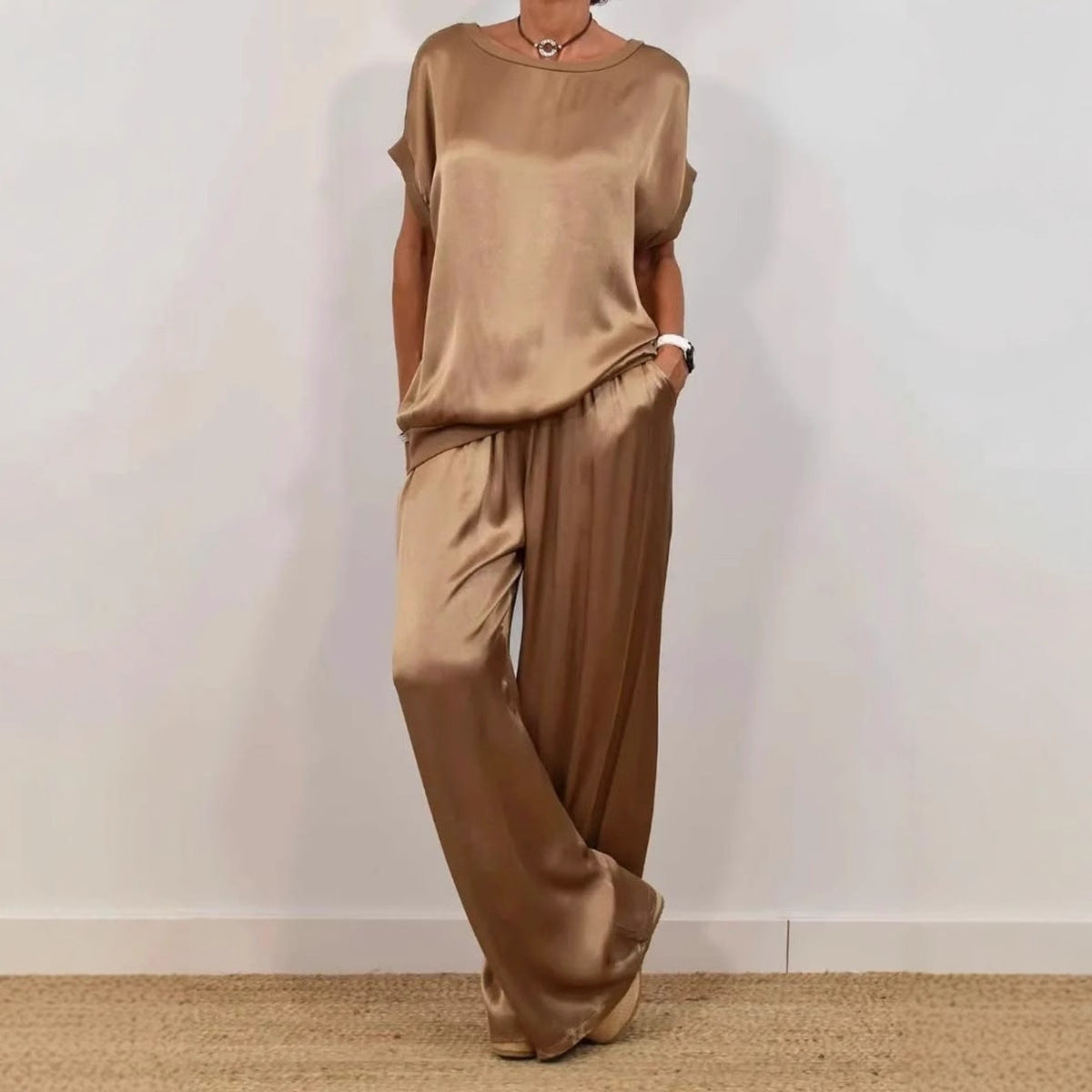 Luxe Satin Two-Piece Suit | Effortless Elegance 3