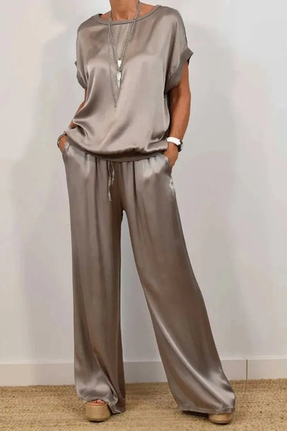 Luxe Satin Two-Piece Suit | Effortless Elegance 7