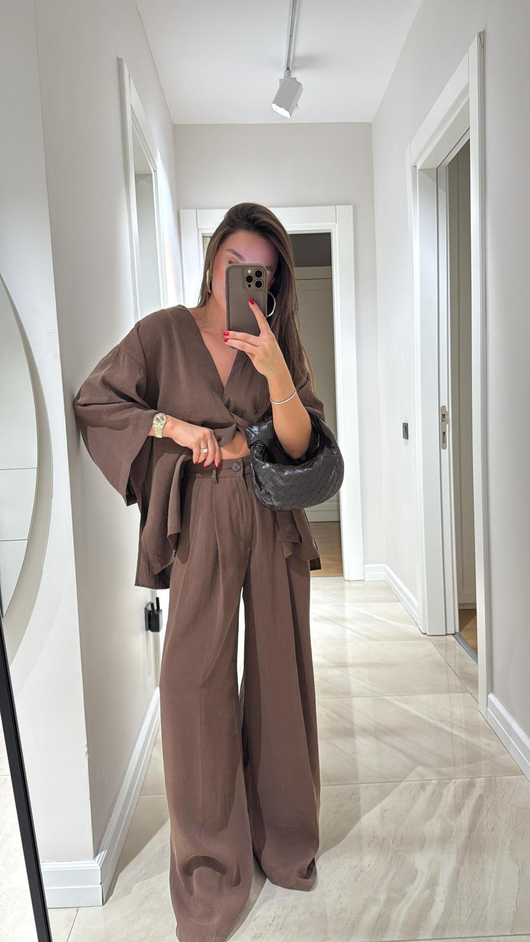 Sola Two-Piece Suit | Comfortable Linen, Versatile Style 7