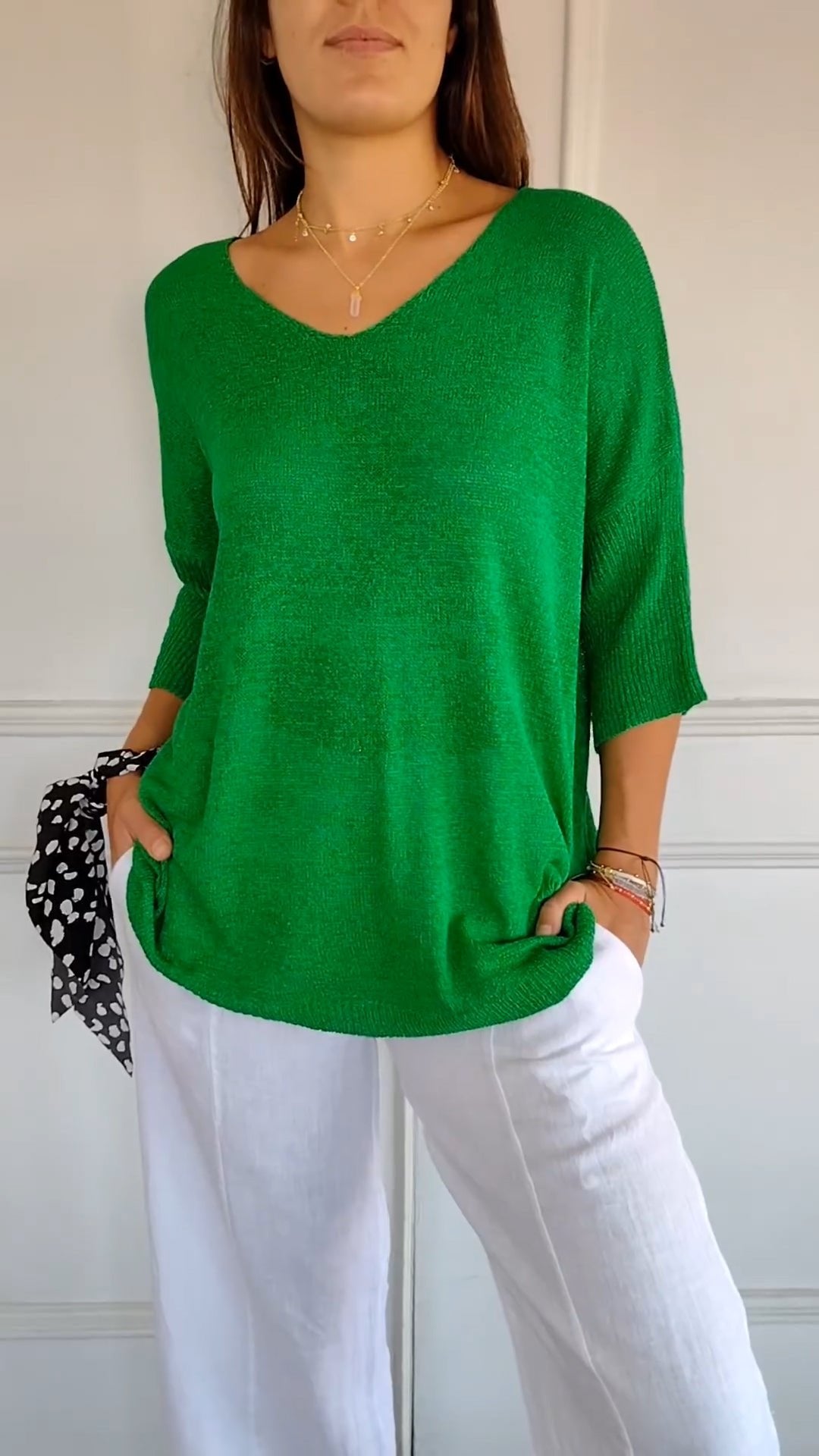 Sola V-Neck Top | Knitted, Minimalist Style 10