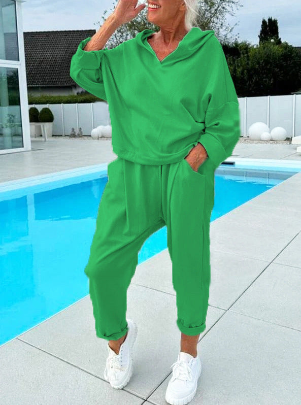 Tina Hoodie Set Women | Comfortable Sweatshirt and Sweatpants Ensemble 9