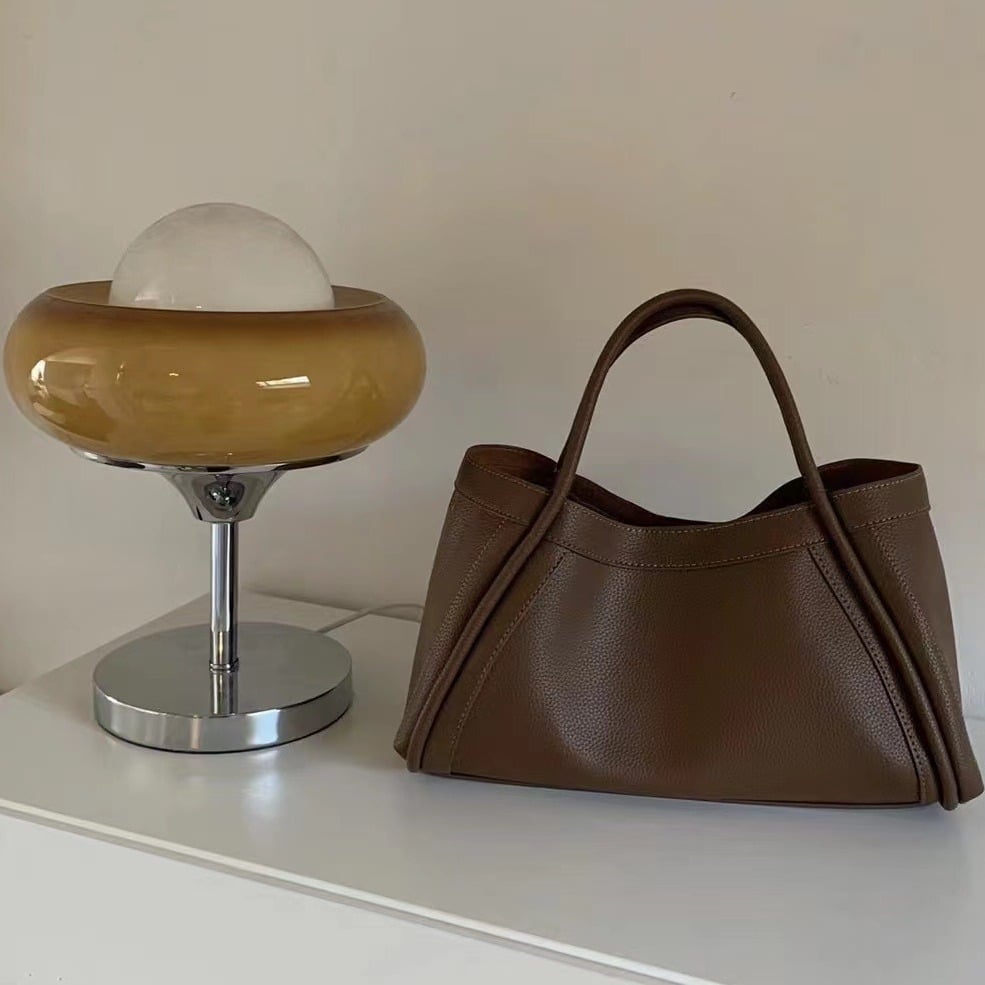 Wanda Leather Tote Bag | Adjustable Shoulder Strap, Versatile Design 1