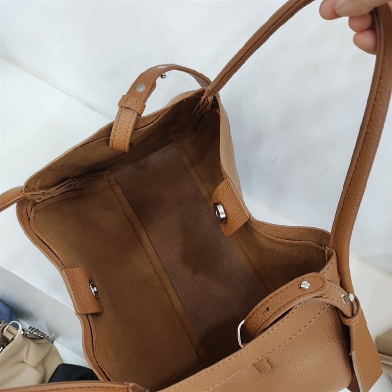 Wanda Leather Tote Bag | Adjustable Shoulder Strap, Versatile Design 7